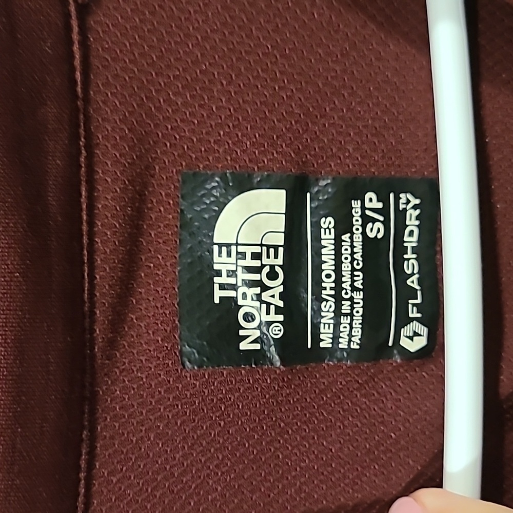 The North Face | Men's Flash Dry Half Zip​ - Picture 2 of 8